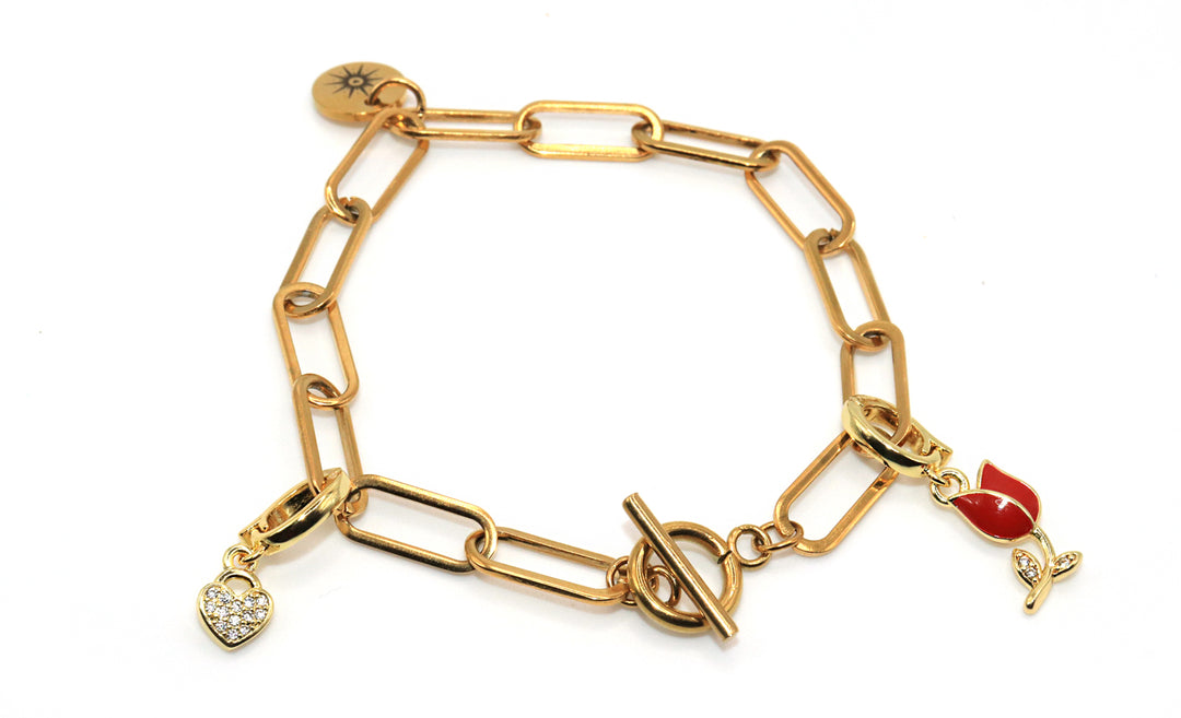 Charm Bar Paperclip Bracelet in Gold