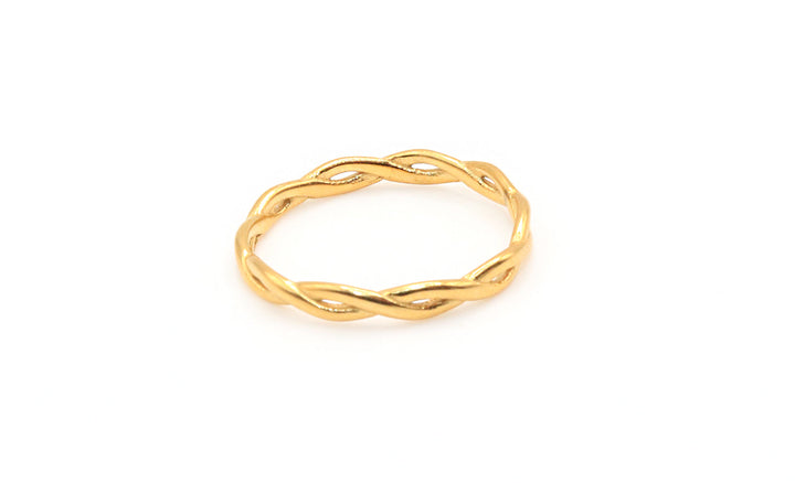 Make The Everyday Extraordinary Gold Twisted Ring