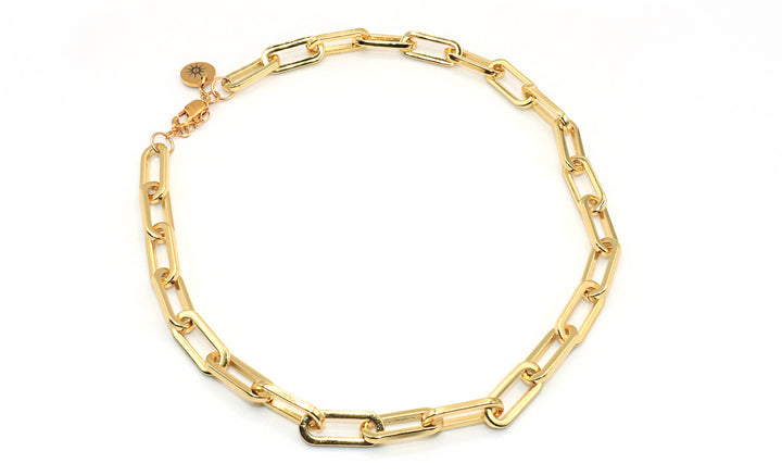 She's A Queen Chain Necklace in Gold