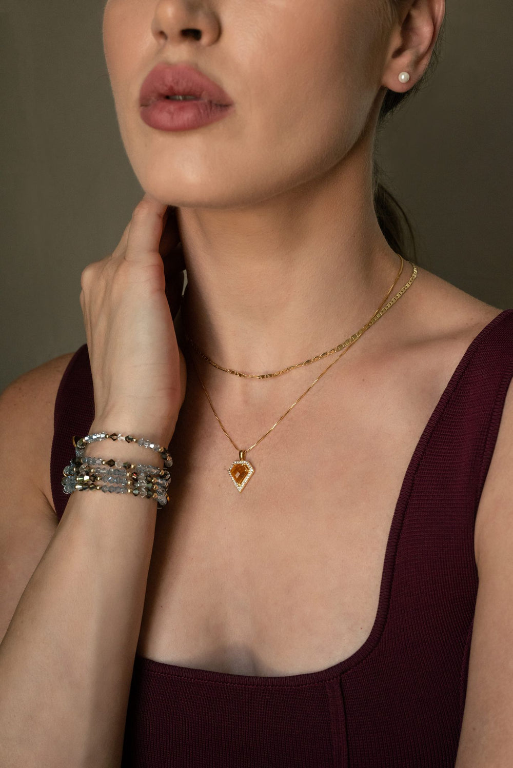Citrine-gemstone-necklace-Jessica-Santander-fall-collection