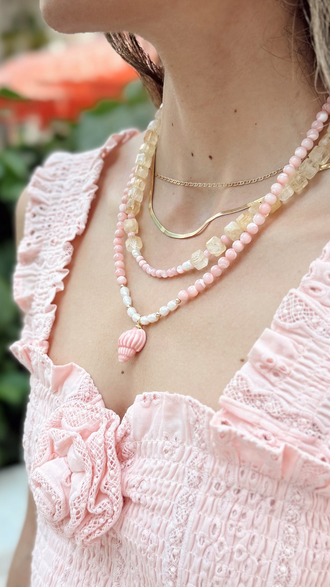 pink conch shell necklace dainty style