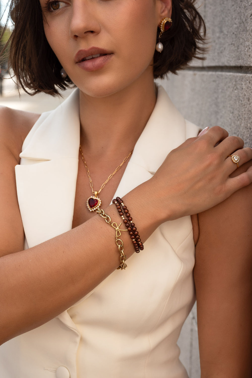 gold dainty chain linked bow bracelet