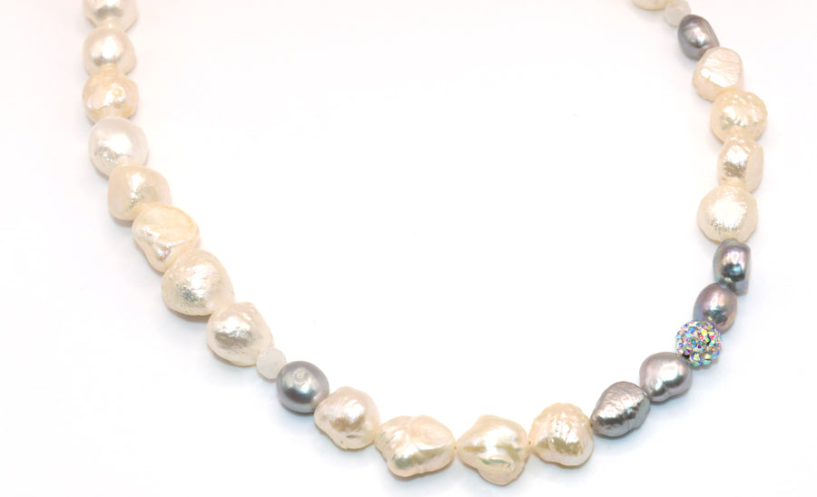 white gray pearl necklace jessica santander