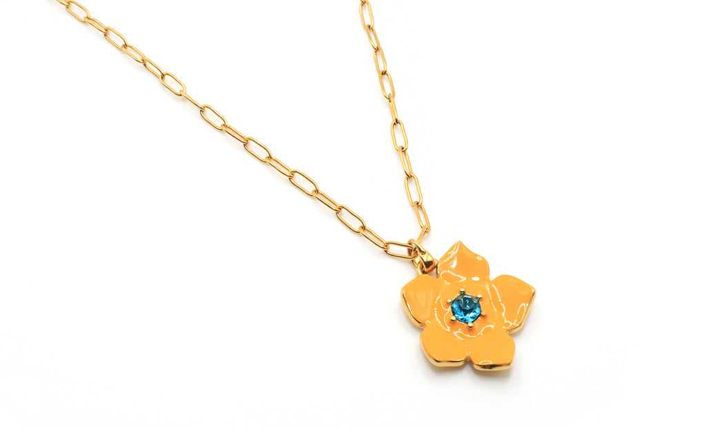 Golden Flower Petal Necklace – Jessica Santander