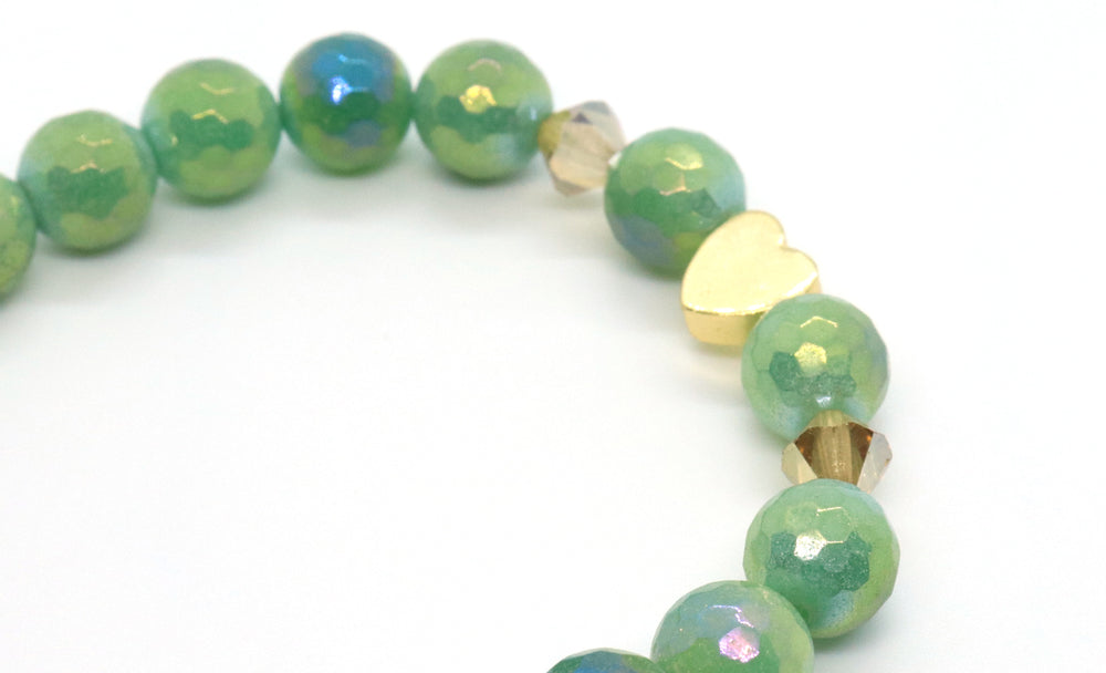 green-designer-gemstone-bracelet-heart-charm