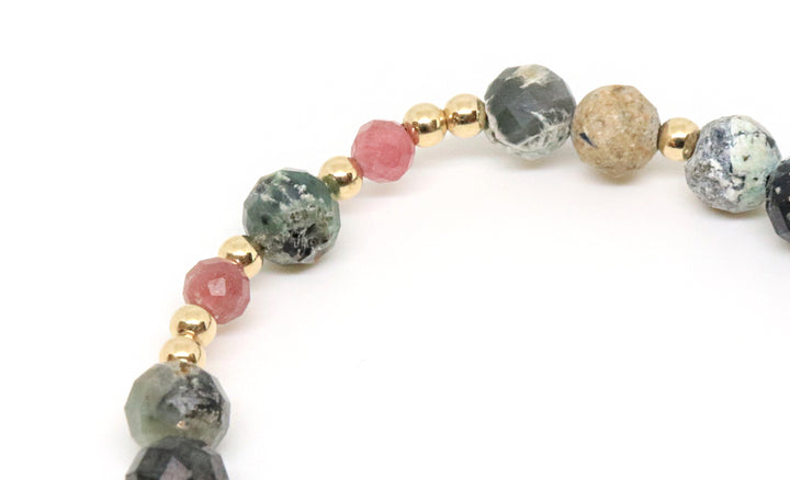 natural-emerald-gemstone-stretchy-bracelet-Jessica-Santander