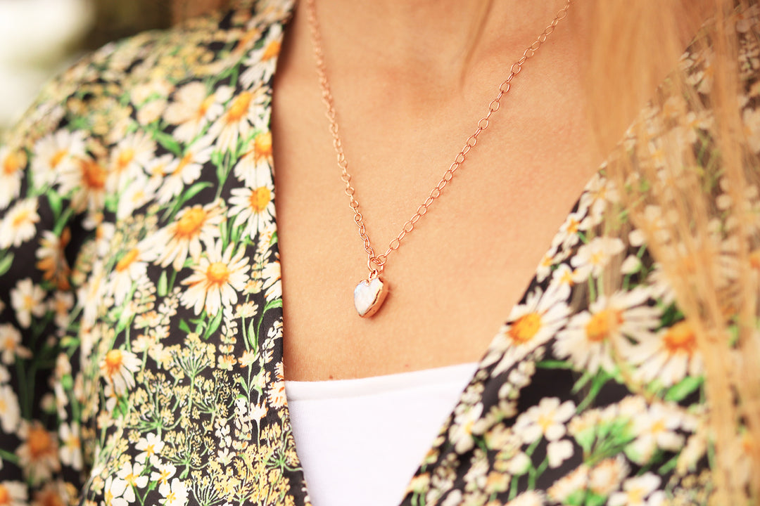 rose-gold-filled-heart-pendant-necklace-handmade-dainty