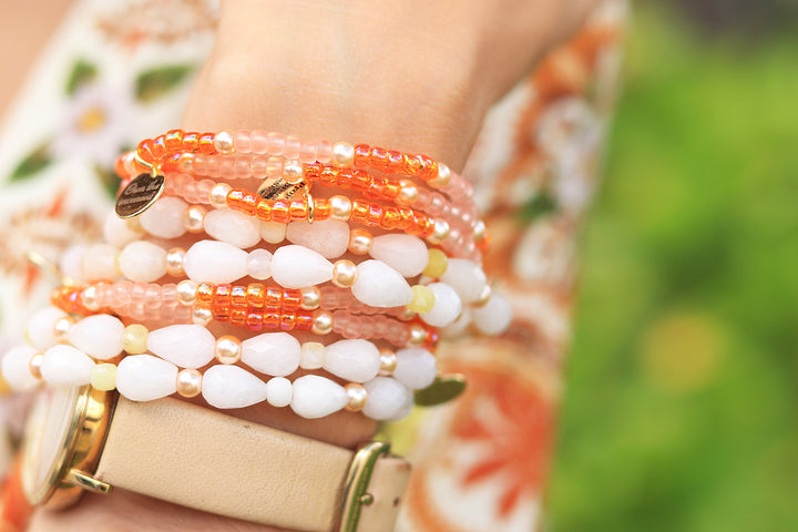 snow-quartz-tear-drop-orange-seed-beads-bracelet-online-handmade