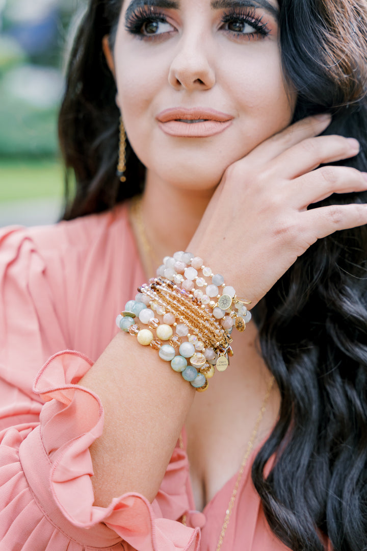 peach-grey-moonstone-gemstone-beaded-bracelet-gold-filled