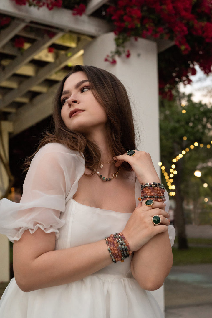 natural-emerald-gemstone-stretchy-bracelet-Jessica-Santander